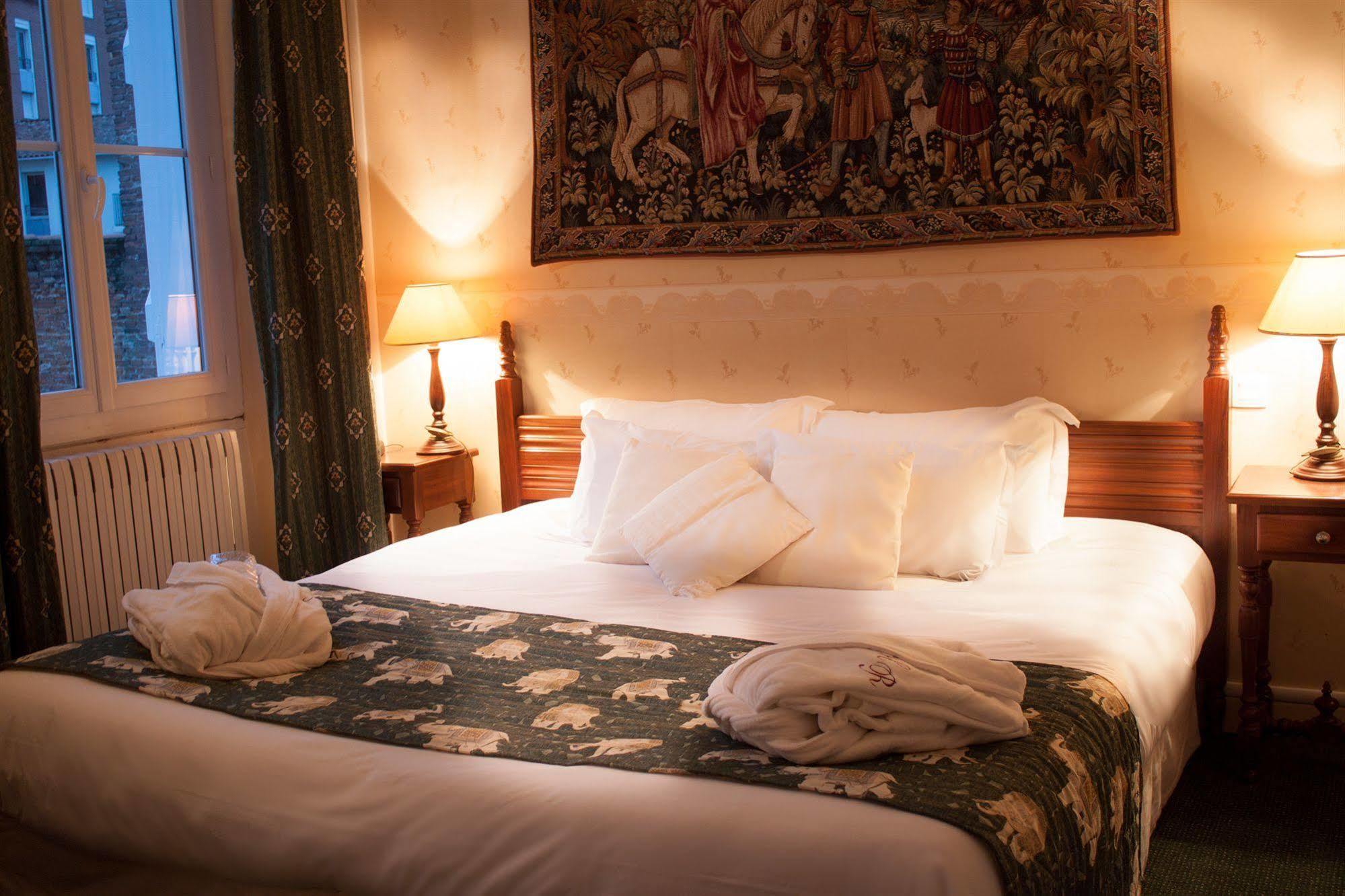 Hotel Riquet Tolosa Esterno foto